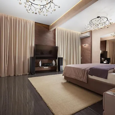 Armani 5* City Centre Apartment Minsk