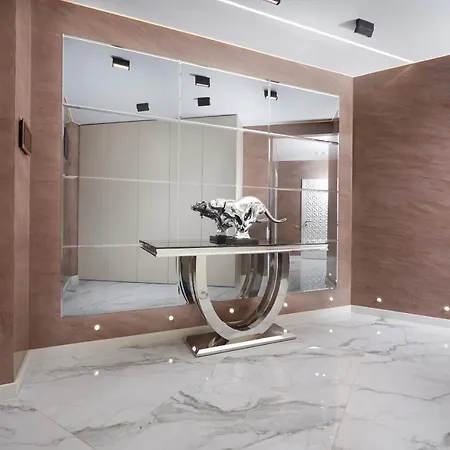 Apartment Armani 5* City Centre *